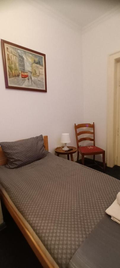 Authentic Belgrade Centre Hostel - Only Private Rooms Exteriör bild